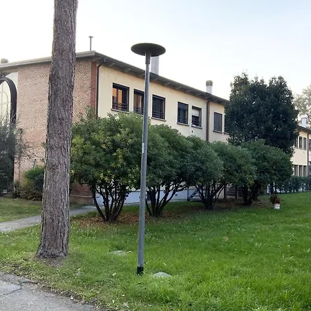 Maison Pallavicini Отель *